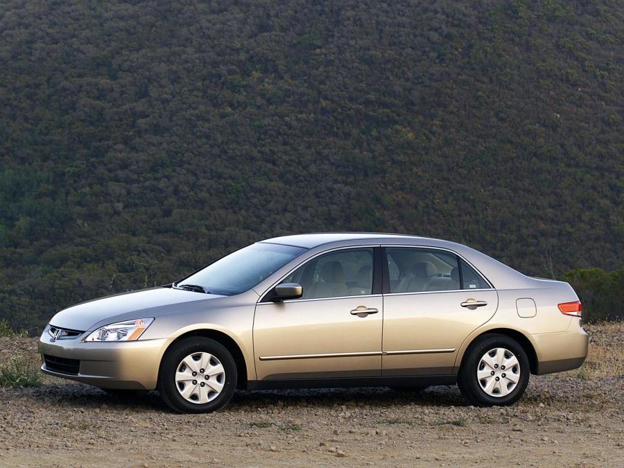  Honda Accord Sedan 2003 года  (US) (фото 4 из 19)